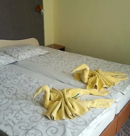 Хотел балатон