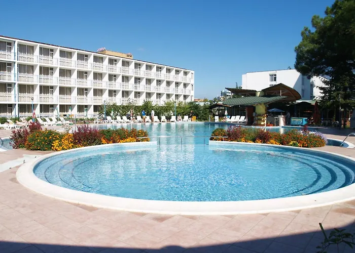 Хотел балатон 2*