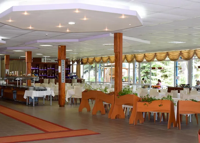 バラトン ホテル